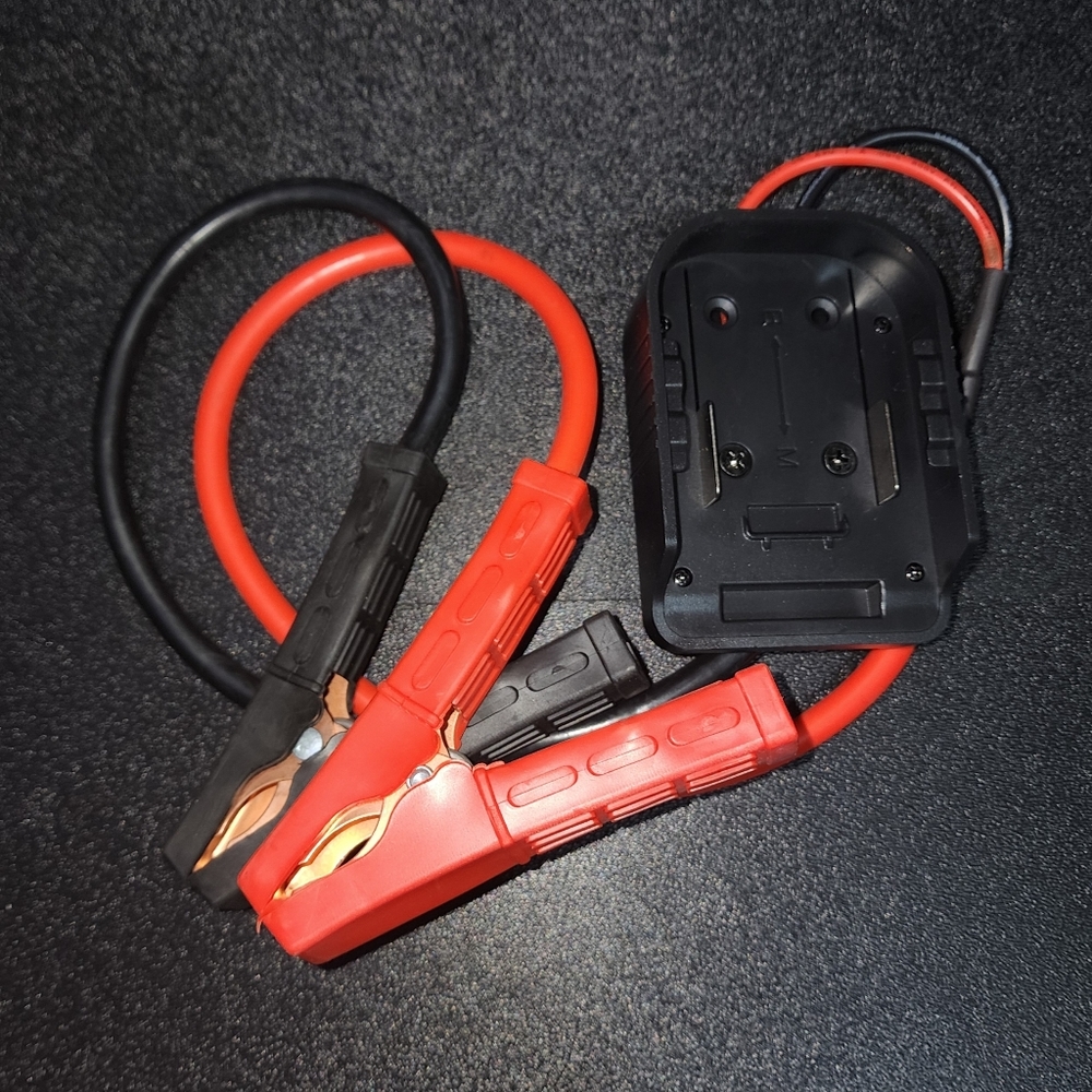"Maki Blue" jump starter.  Requires "Maki Blue" 18v battery.  Buy 1 Get 1 Free.